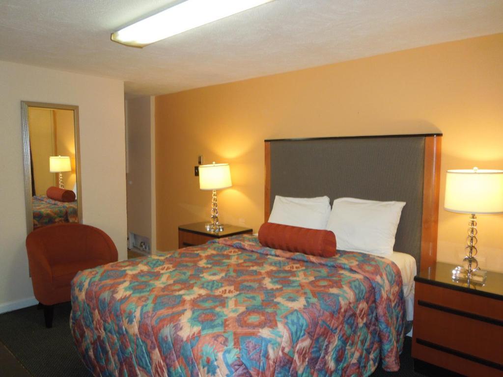 Sentinel Motel West Chester Szoba fotó
