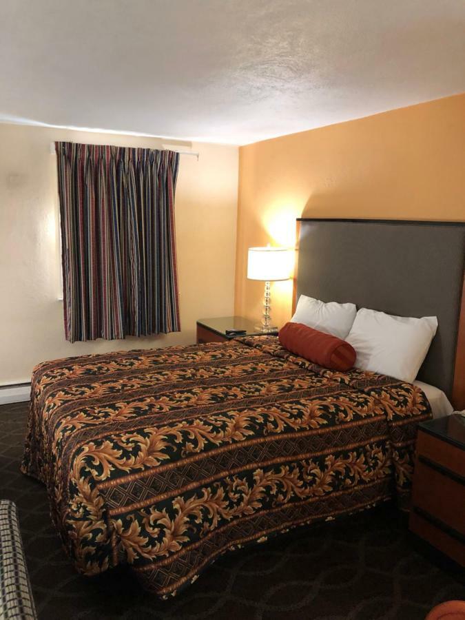 Sentinel Motel West Chester Kültér fotó